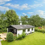 5 Person In Vinderup-by Traum * Vinderup
